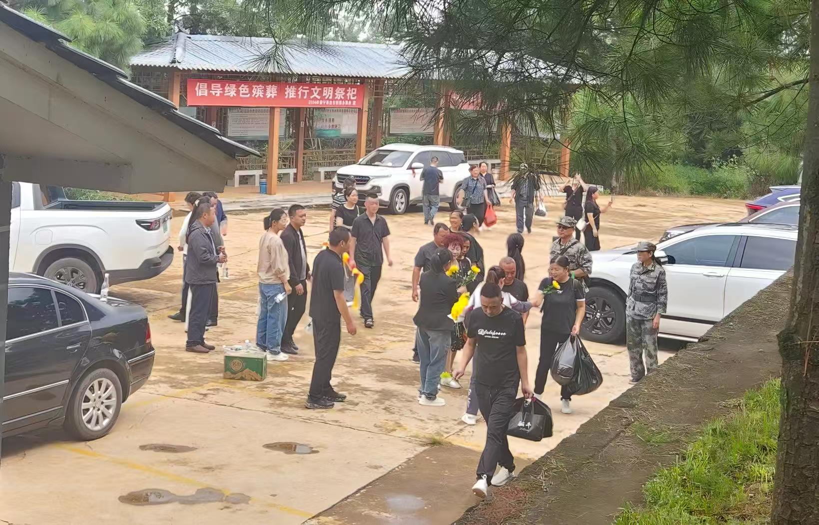 5ebc6846c6e52312eb3cd1f9577bbdb.jpg 5ebc6846c6e52312eb3cd1f9577bbdb.jpg