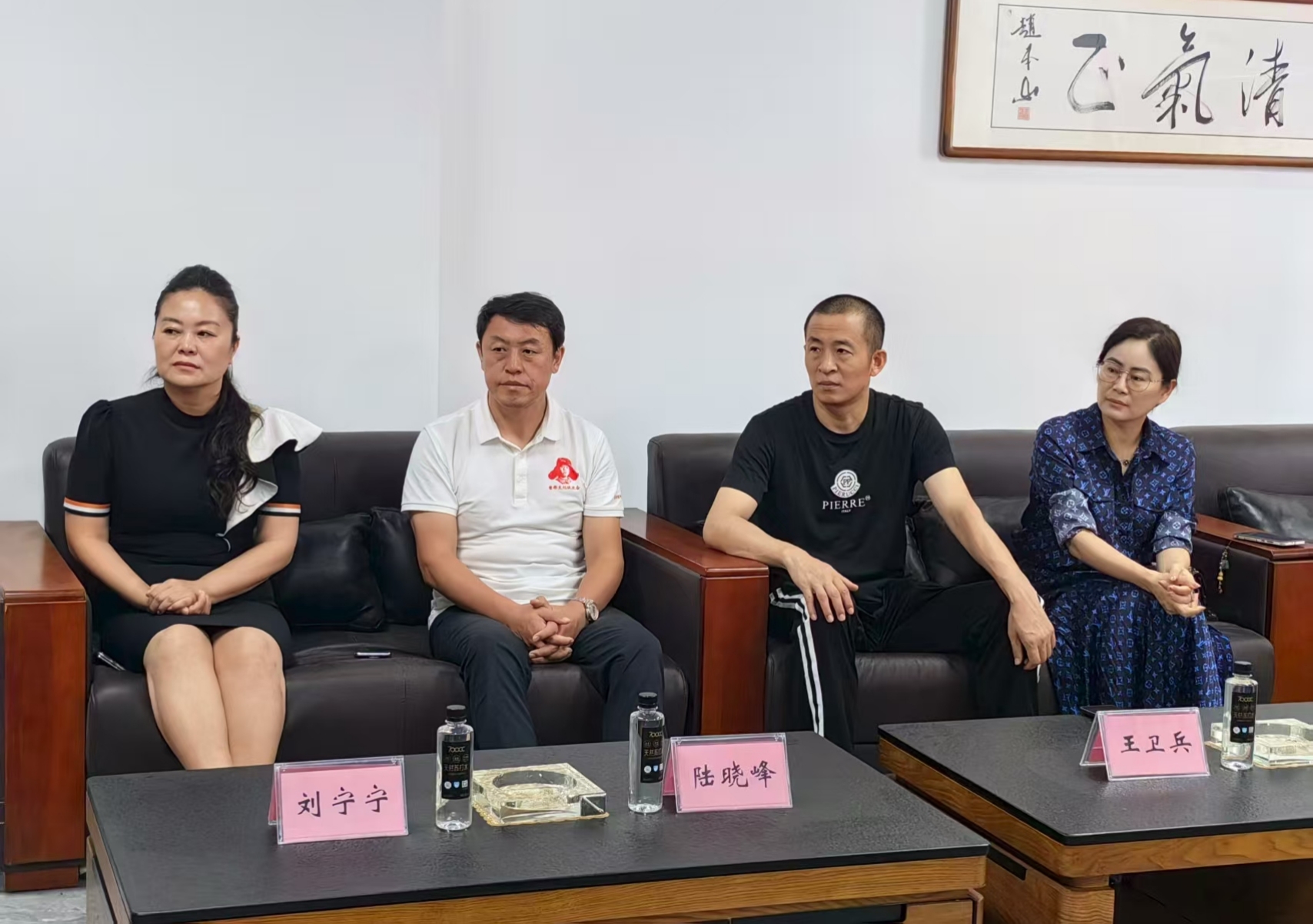 2dc5b9e95ab2bb99298c5319d1f7d42.jpg 2dc5b9e95ab2bb99298c5319d1f7d42.jpg