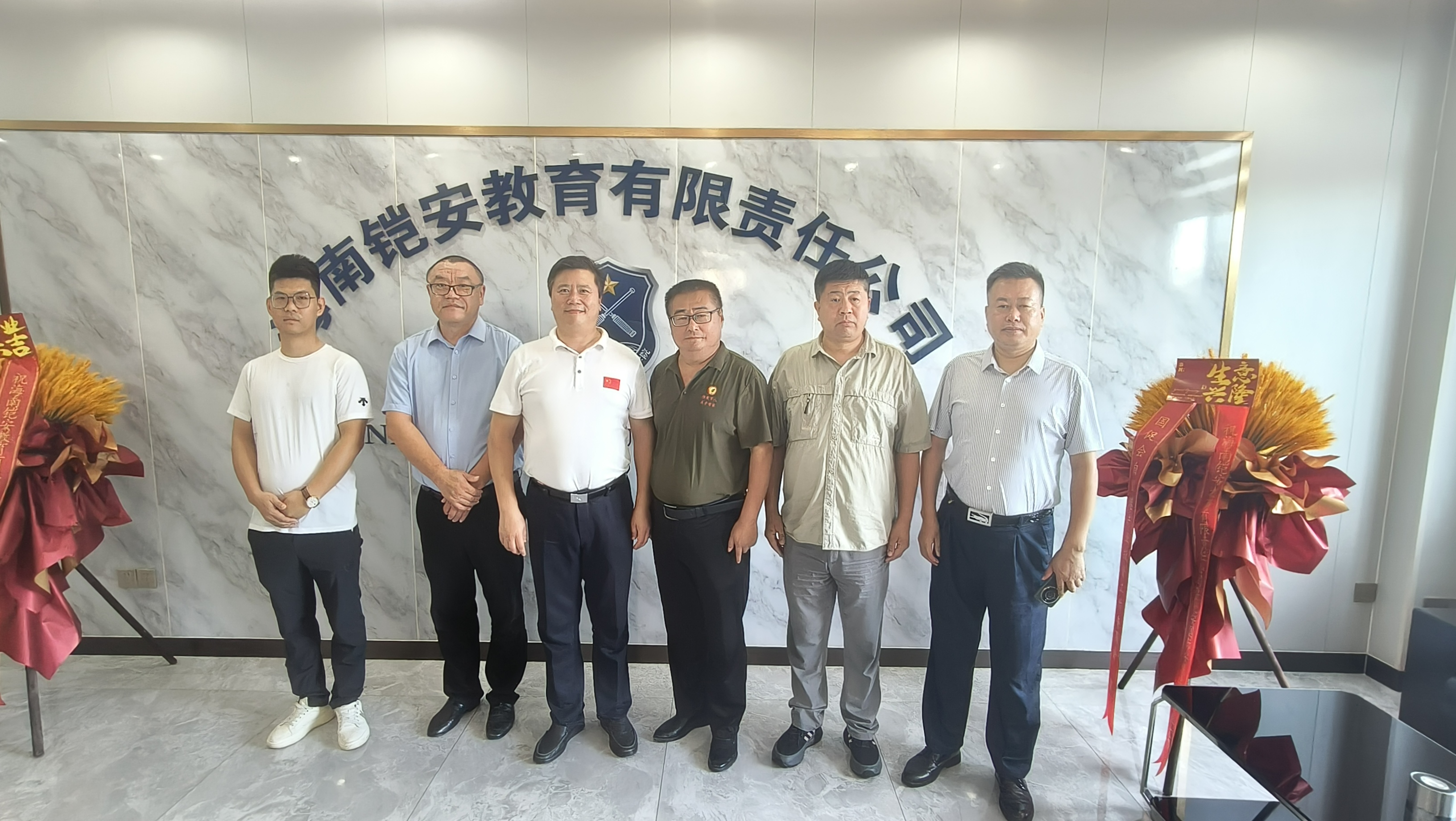 ad1515f452f61d5126b9106ae48e56db.jpg ad1515f452f61d5126b9106ae48e56db.jpg