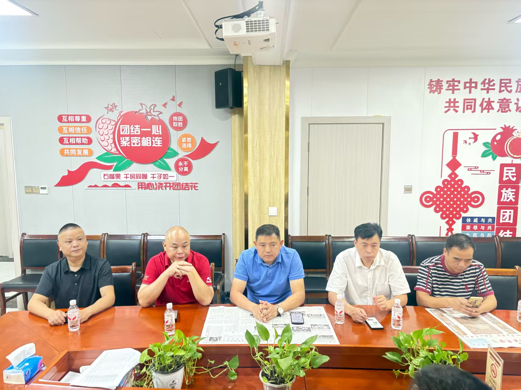 ddb31614c39a481ceaf503b09c6c8da0.jpg ddb31614c39a481ceaf503b09c6c8da0.jpg