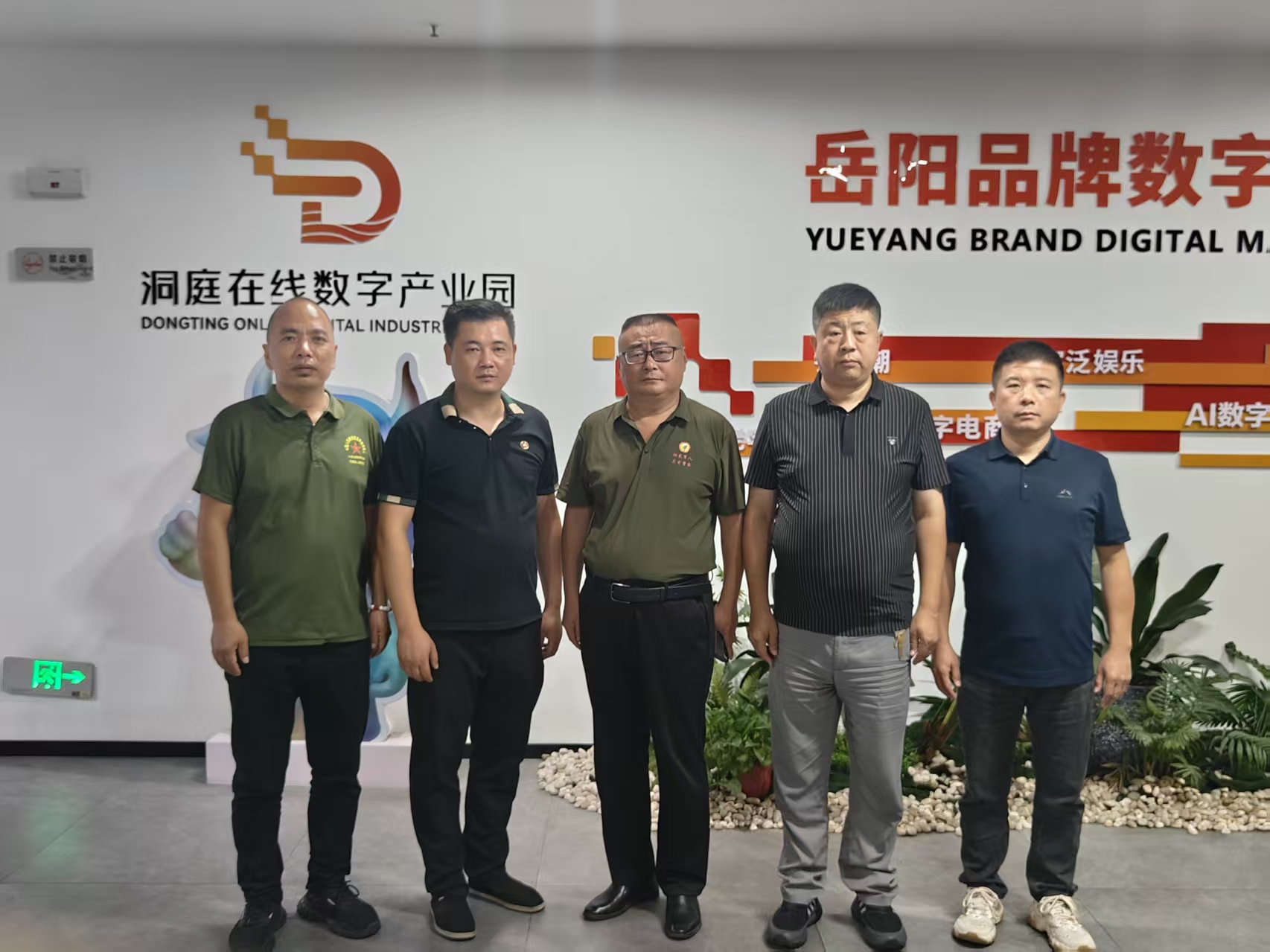 2b753c34b7992fa80051e7e0d405afad.jpg 2b753c34b7992fa80051e7e0d405afad.jpg