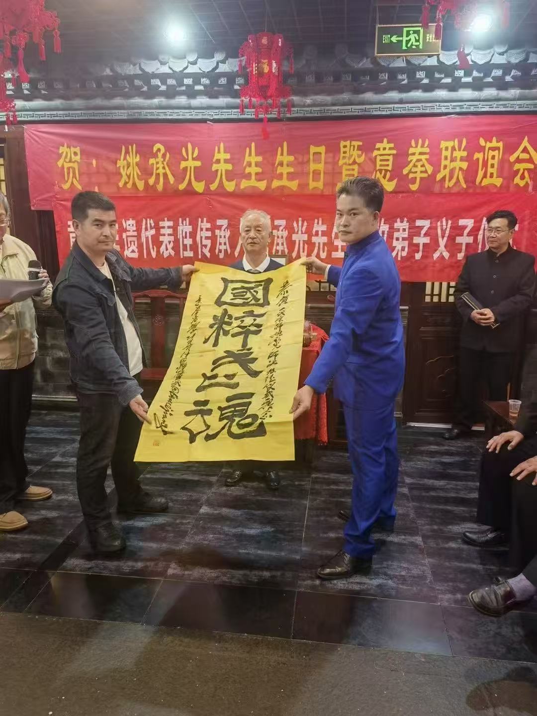 9a541055c7e28761f811a6ee3f544e53.jpg 9a541055c7e28761f811a6ee3f544e53.jpg