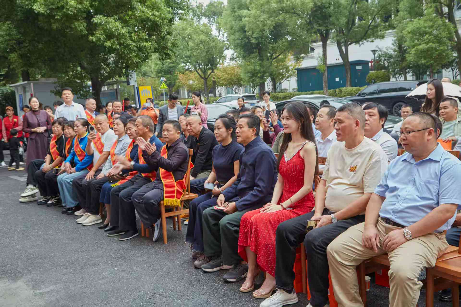 a4e81158565343a849a40be385458d81.jpg a4e81158565343a849a40be385458d81.jpg