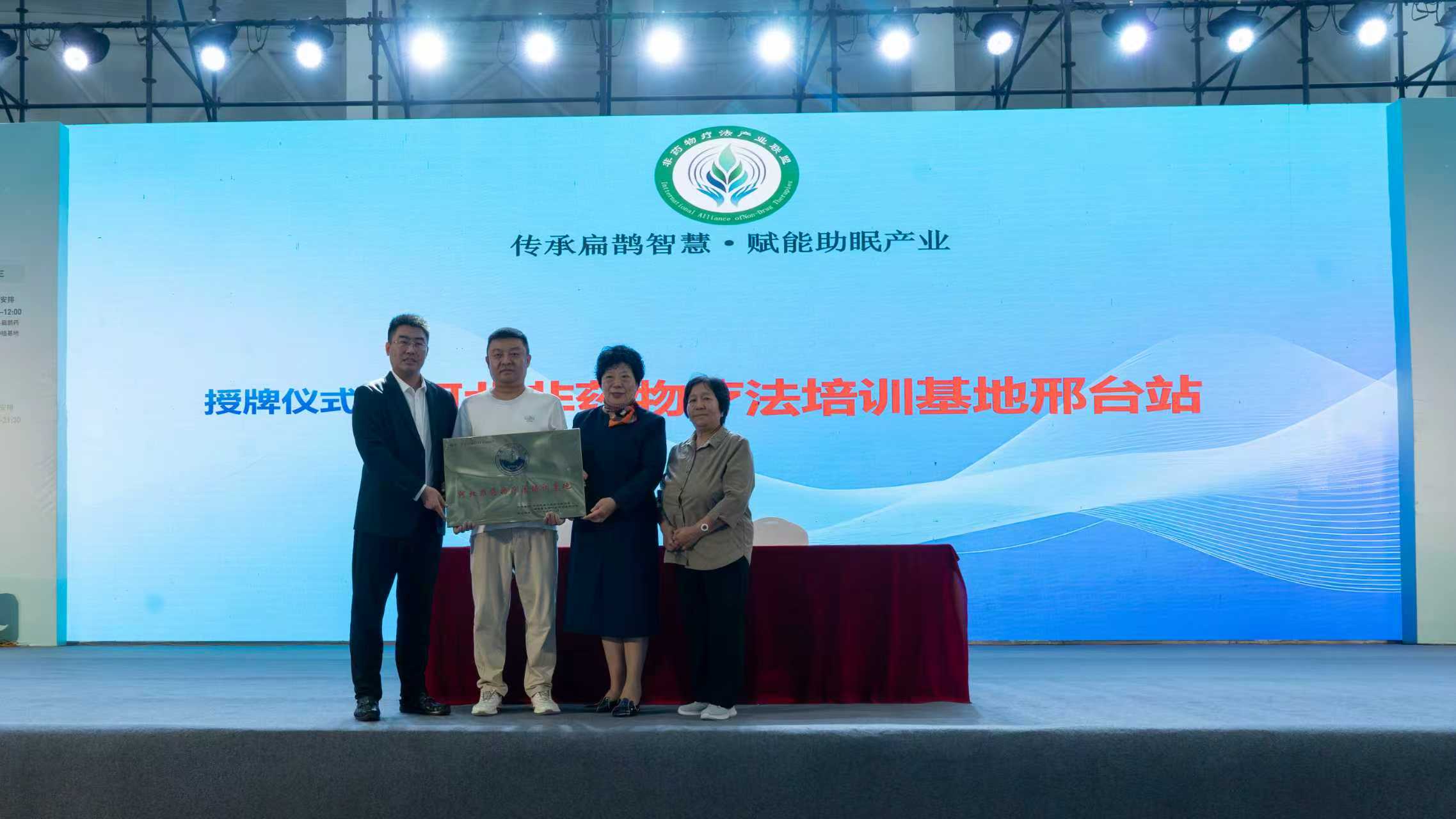 bc396c1b7bb83ea10c232954861b249e.jpg bc396c1b7bb83ea10c232954861b249e.jpg